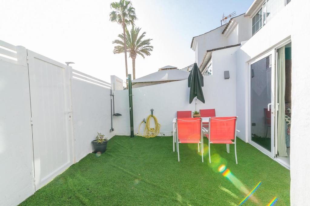 מספאלומס Deluxe Duplex Bungalow Private Parking מראה חיצוני תמונה