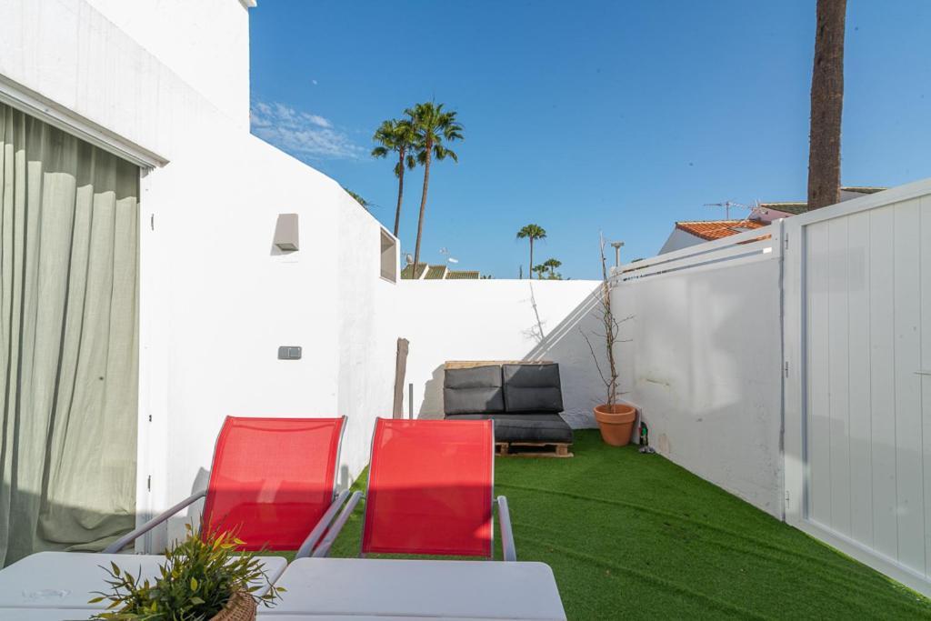 מספאלומס Deluxe Duplex Bungalow Private Parking מראה חיצוני תמונה