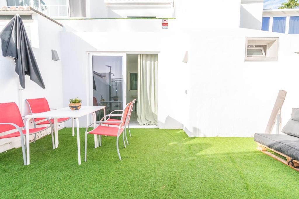 מספאלומס Deluxe Duplex Bungalow Private Parking מראה חיצוני תמונה