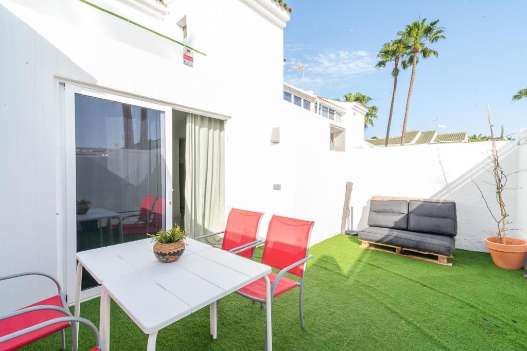 מספאלומס Deluxe Duplex Bungalow Private Parking מראה חיצוני תמונה