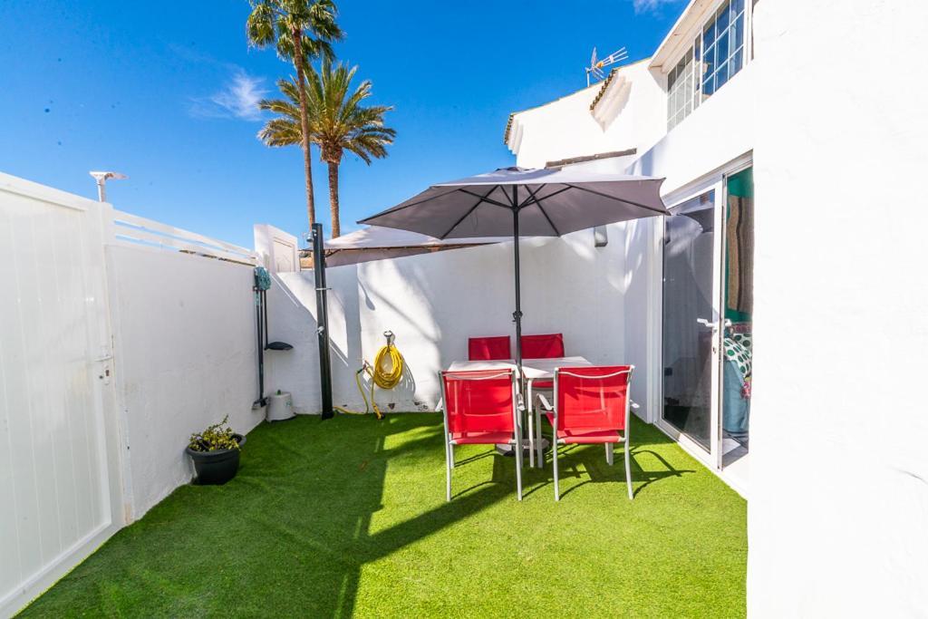 מספאלומס Deluxe Duplex Bungalow Private Parking מראה חיצוני תמונה